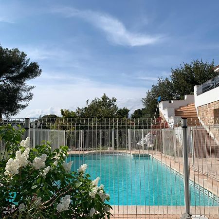 Brise Des Pins Hotel Ле Кане Екстериор снимка
