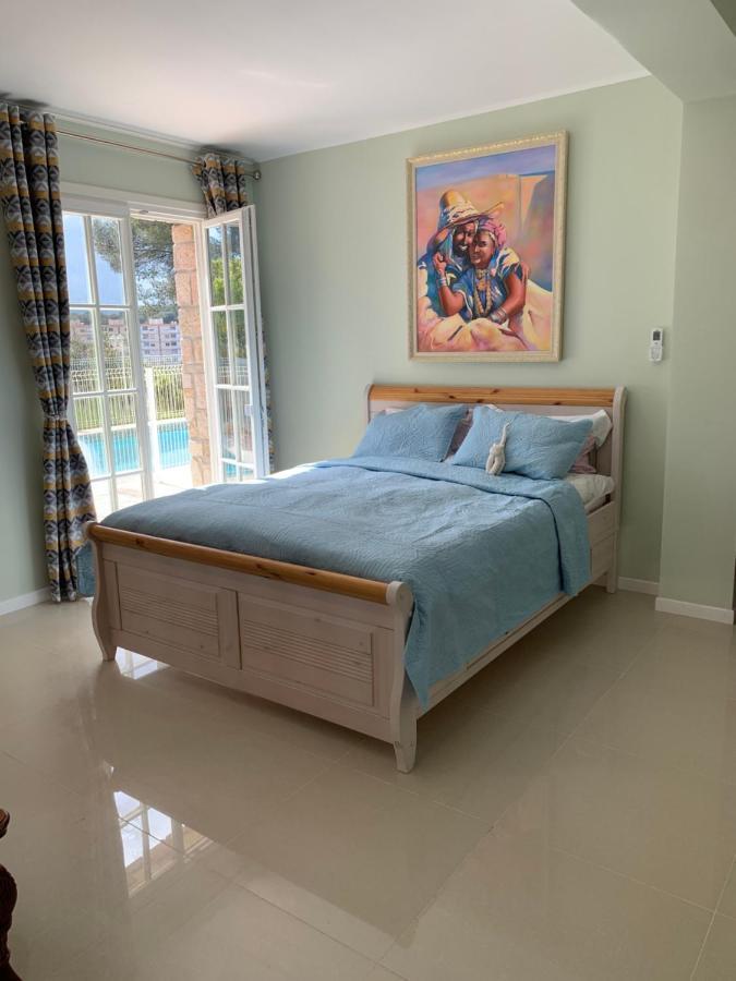 Brise Des Pins Hotel Ле Кане Екстериор снимка